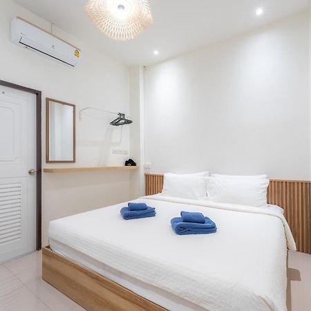 De Blue Door, Hatyai ハートヤイ エクステリア 写真