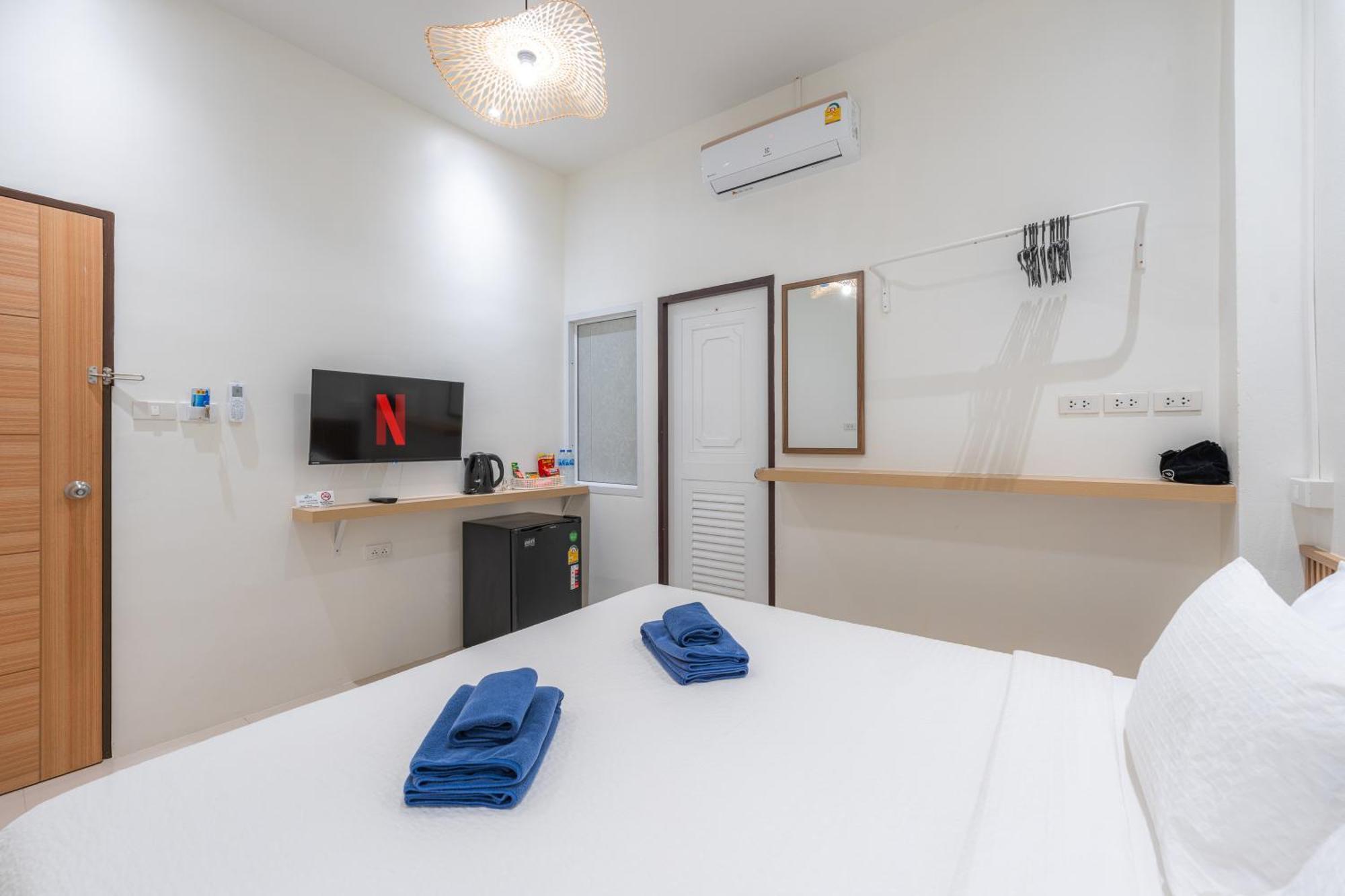 De Blue Door, Hatyai ハートヤイ エクステリア 写真